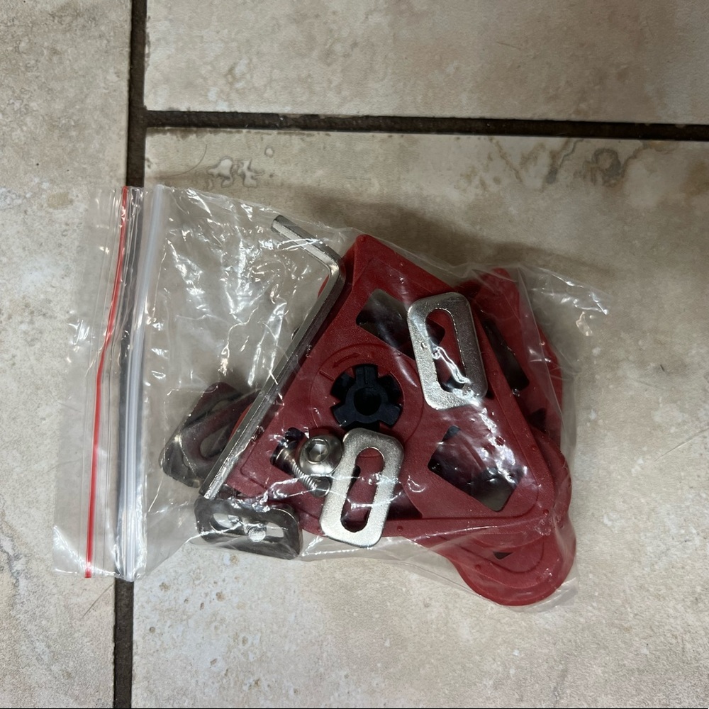 Delta cleats